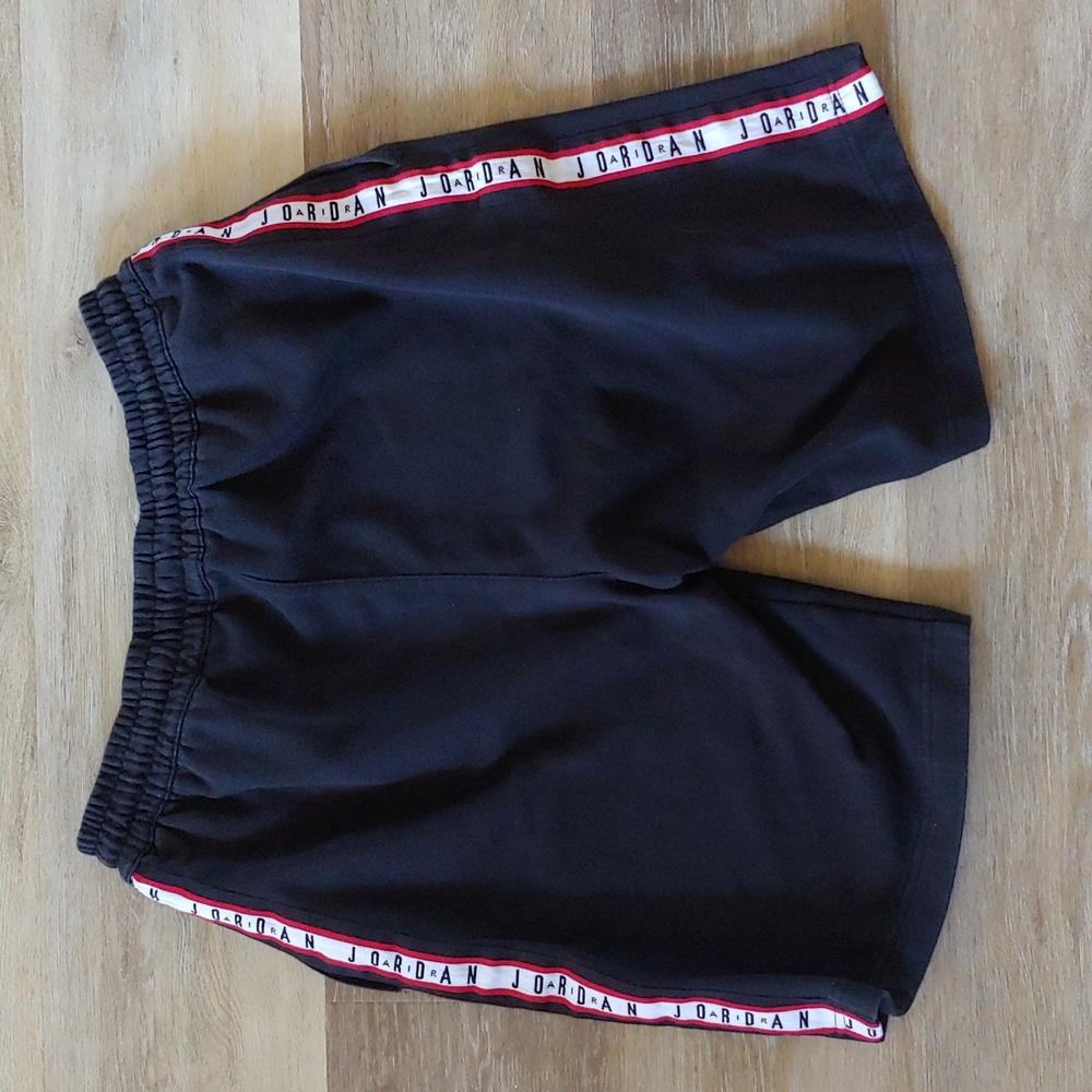 Air Jordan HBR Fleece Basketball Shorts AR2216-010 Size M - Picture 3 of 6